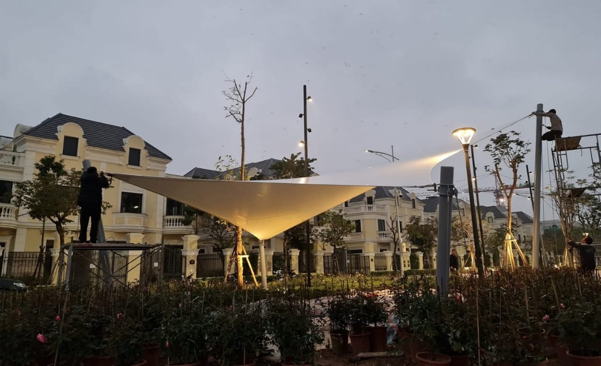 Professional Triangle Roof Shade Solutions for Modern Outdoor Spaces